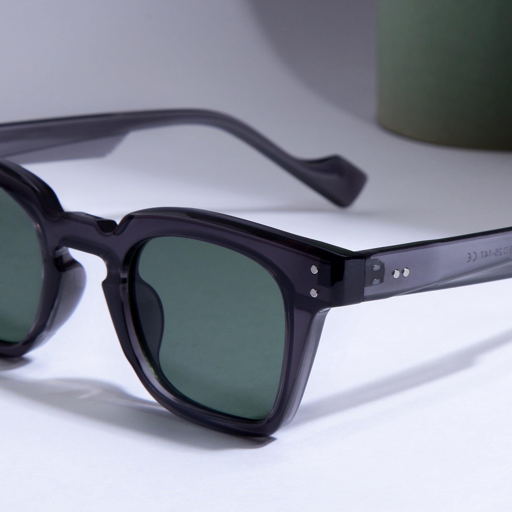 Grey Green SZ 2001 Square Sunglasses