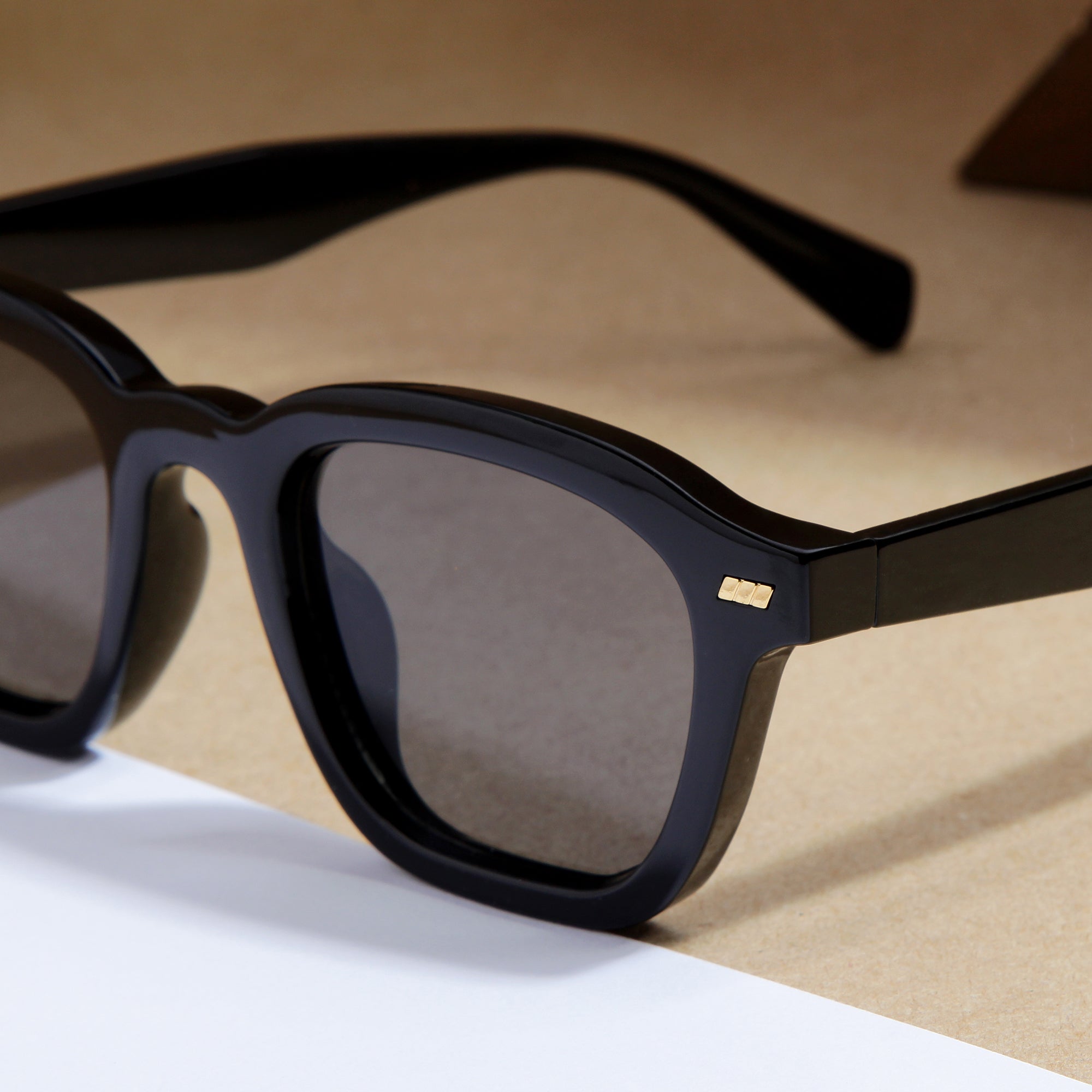 Spark Full Black Rectangle Sunglasses